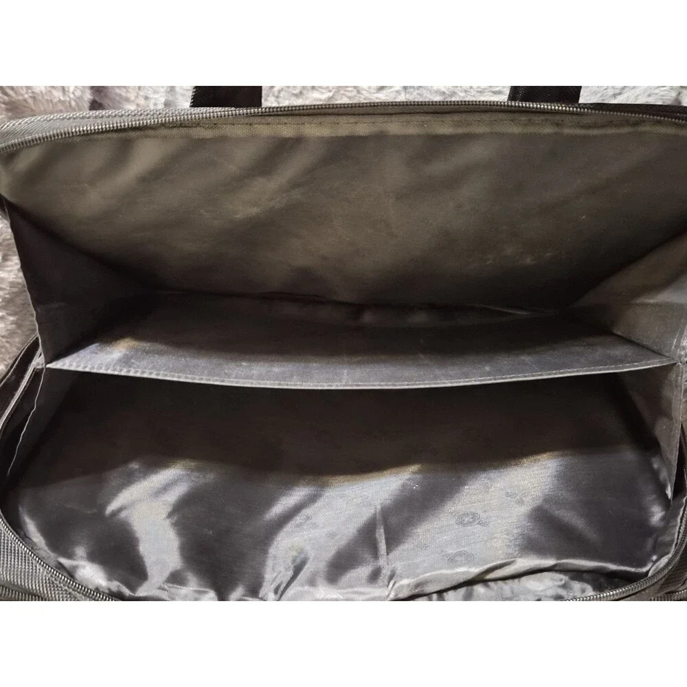 SWISSGEAR Black Nylon Shoulder Messenger Bag 15